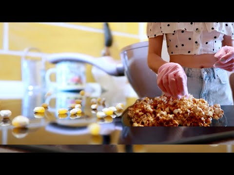 Видео: Карамельный ПОПКОРН. Жарим дома и гордо несём с собой в КИНО