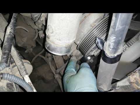 Видео: Land Cruiser Prado 150 Замена генератора (как снять генератор)