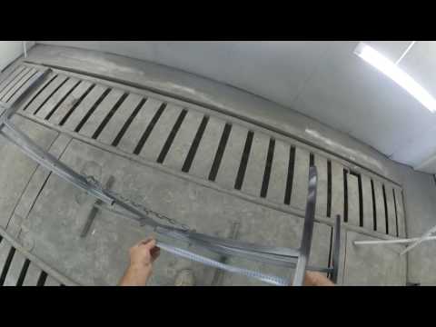 Видео: Мои стойки для работы с бамперами и другими деталями автомобилей.