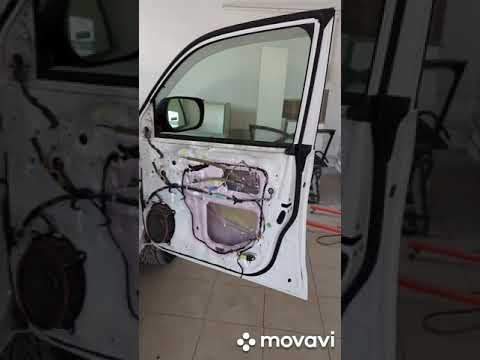 Видео: Toyota Land Cruiser 200 как снять двери