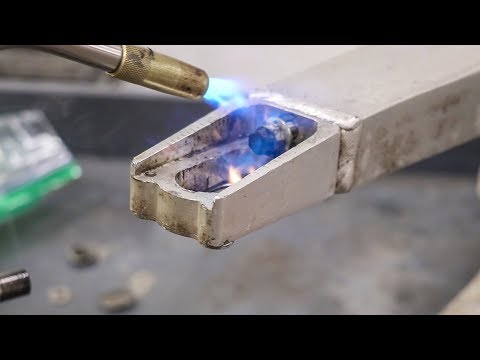 Видео: Извлечение застрявшего болта и очистка деталей CR250