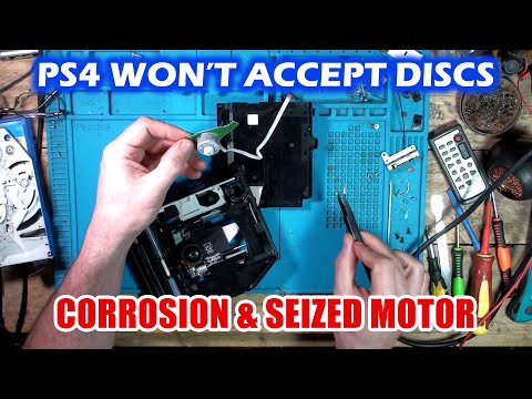 Видео: PlayStation 4 не принимает диски для ремонта — неисправный дисковод PS4
