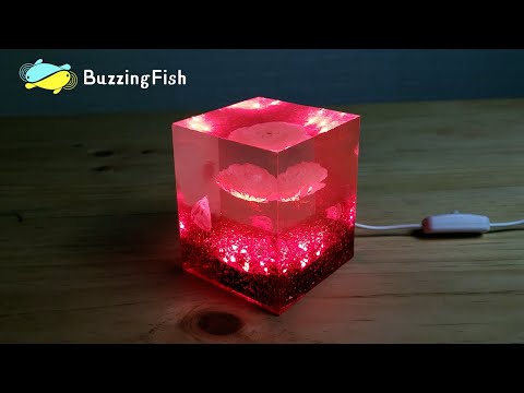 Видео: 🏮 Ночник с эпоксидной смолой и сухим цветком - смола Арт🏮