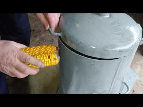Видео: САМОДЕЛЬНАЯ лущилка для КУКУРУЗЫ . ТЕРЕБИЛКА. как сделать