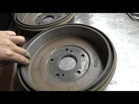 Видео: Устранение скрипа тормозов Сузуки Гранд Витара