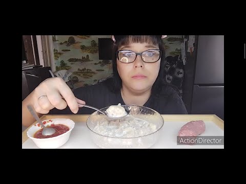 Видео: Мукбанг | Пельмени с аджикой и колбасой | Будет ли войN@?  Обжор