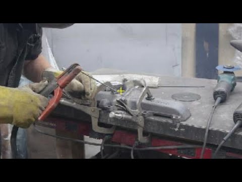 Видео: Сварка треснувшего выпускного коллектора