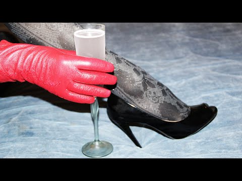 Видео: Рисовое вино на десерт под клубничку