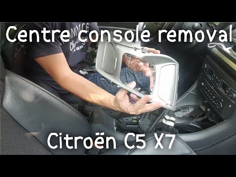 Видео: Как снять центральную консоль на Citroen C5 X7
