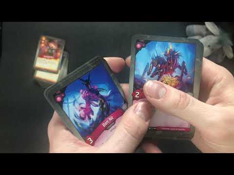 Видео: Keyforge, сравнение двух колод, учимся играть силед, видео 3!