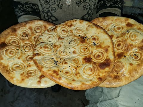 Видео: 3 xil xamirturushdan 3 xil non/ 3 вида хлеба из 3 видов закваски