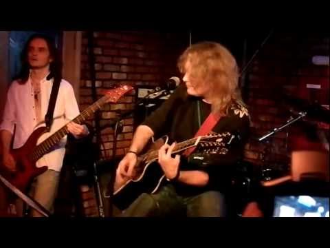 Видео: Год змеи - Танцуй (Rock's кафе 11.11.11)