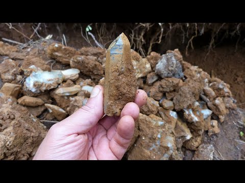 Видео: Самоцветные клады Золотой горки. Первое золото.