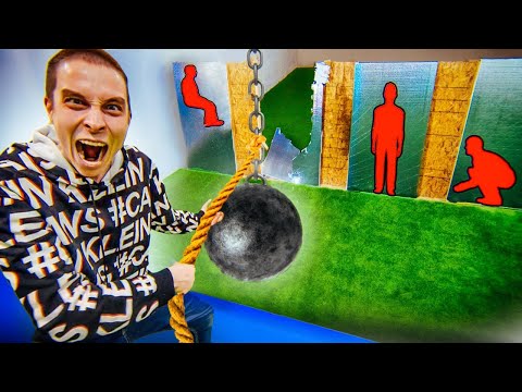 Видео: УНИЧТОЖЬ человека ЗА СТЕНОЙ! ТЯЖЕЛАЯ ГИРЯ против ЛЮДЕЙ! ЧЕЛЛЕНДЖ