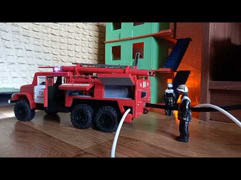 Видео: Игрушечный пожар с трагической концовкой...