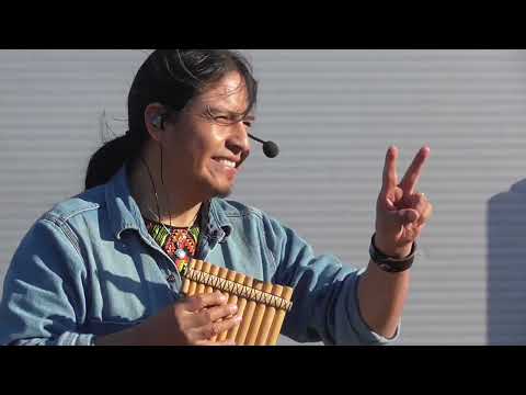 Видео: Жизнерадостная музыка индейцев в Петербурге. 2024. Cheerful music of Indians in St. Petersburg.