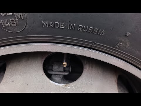 Видео: Нищеброды на стоянке скрутили колпачёк с колеса. Загрузился в Новосибирск.