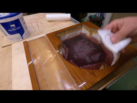 Видео: Плинты для проигрывателей в рояльном лаке. Протираем пыль со стола ацетоном!