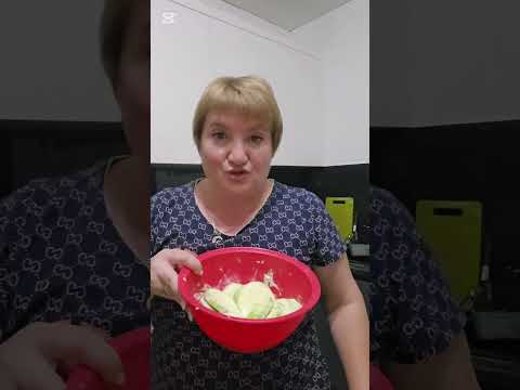 Видео: СЕГОДНЯ ДЕНЬ ЗАСОЛКИ И ПРИГОТОВИЛА ТАКИЕ ВКУСНЫЕ КАБАЧКИ ЕСТЬ РЕЦЕПТ