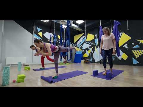 Видео: Йога в гамаках онлайн/ Fly Yoga- занятие для всего тела. Полное занятие с МФР