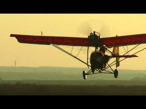Видео: полеты на  Е-12НК первый самостоятельный вылет