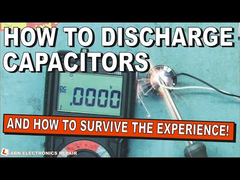 Видео: Как разрядить высоковольтные конденсаторы: недорогой самодельный разрядник конденсаторов