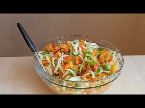 Видео: Мисливський салат. Салат з зелених помідорів на зиму.