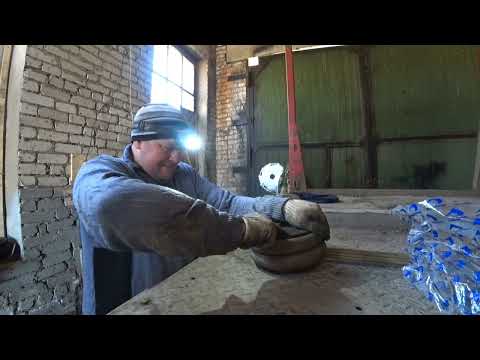 Видео: замена пневмо подушки ресор на камазе