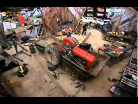 Видео: Свалка истории  8  Катера перетягивание каната на катерах в воде)