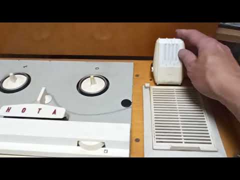 Видео: Ламповая магнитола "Фиалка-2", 1969г.Запись и воспроизведение на катушечную магнитофонную панель.