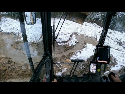 Видео: Грязная лесная дорога