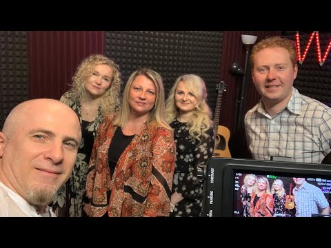 Видео: Белые Крылья Live Stream День Матери