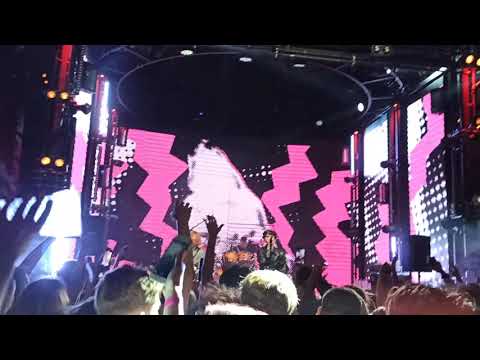 Видео: Пошлая Молли - Ты разбила папину машину Москва Gipsy 24.08.2020