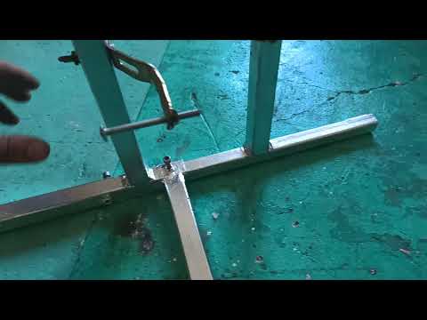 Видео: Станок для правки велосипедных колёс.Дёшево и сердито. ___группа "Velospace" в Facebook.