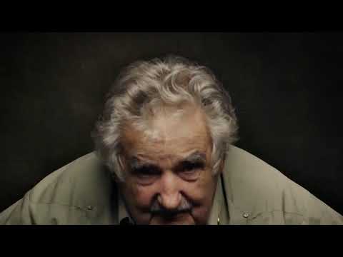 Видео: Антиконсьюмеризм. Хосе Мухика, бывший призидент Уругвая.