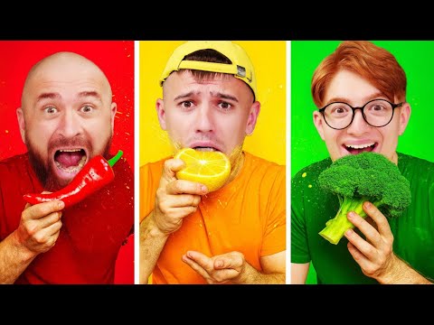 Видео: 24 ЧАСА МЫ ЕДИМ только один цвет!
