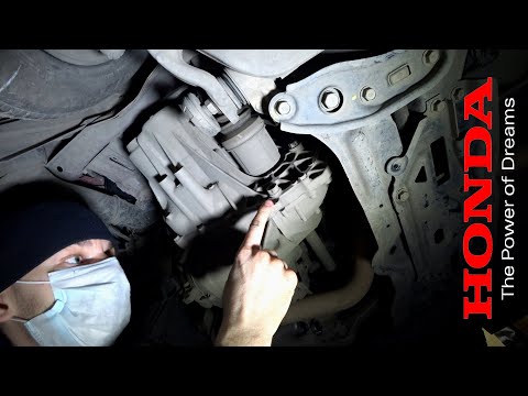 Видео: Замена масла в ДВС и МКПП на Honda Civic 5D