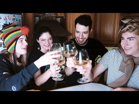 Видео: ПЬЯНАЯ КУХНЯ: ТЫКВЕННАЯ ЗАПЕКАНКА w/ Лиззка, Даша Зарыковская, Миша Максимов