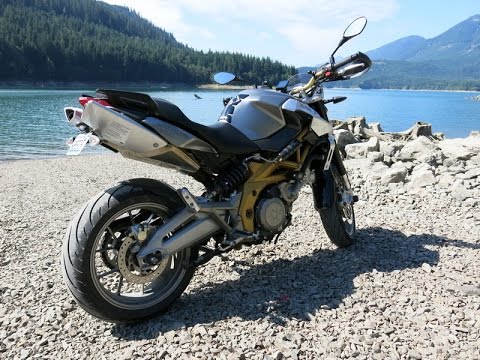 Видео: обзор Aprilia Shiver в сравнении с Yamaha FZ1