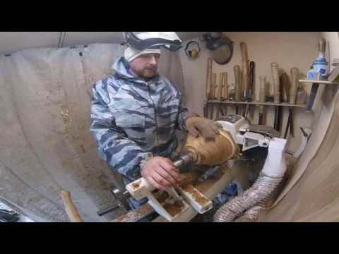 Видео: Точение заготовки из сырой древесины (вяз)