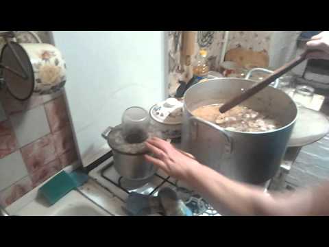 Видео: Как делается тушенка?