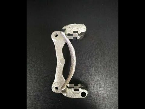 Видео: Mitsubishi Pajero 3 Гремят передние колодки