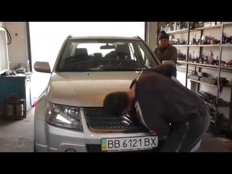 Видео: Замена воздушного фильтра и фильтра салона на Suzuki Grand Vitara (сузуки гранд витара )