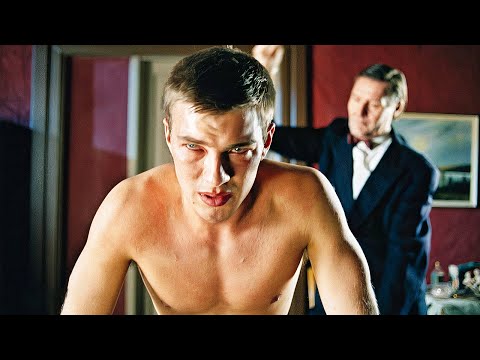 Видео: Парня отправляют в АДСКИЙ ИНТЕРНАТ, где царят волчьи законы установленные учениками