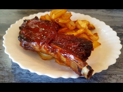 Видео: ЭТАЛОННОЕ ЖАРКОЕ ИЗ СВИНЫХ РЕБРЫШЕК В ДУХОВКЕ!! С жареной картошечкой!