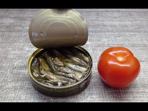Видео: САЛАТЫ СО ШПРОТАМИ - ЭТО ХИТ! ДЕЛЮСЬ ВКУСНЫМИ РЕЦЕПТАМИ