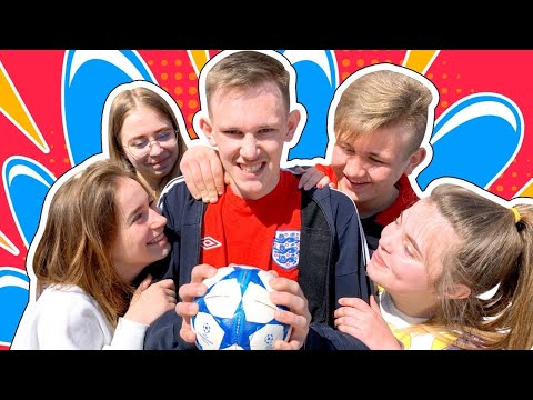 Видео: СПОРТНО СЪСТЕЗАНИЕ в училище за скаути и БОРБА за билетите! Смешни клипове за тийнейджъри