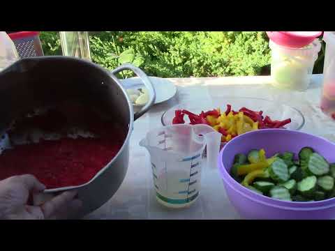 Видео: Консервация на зиму. Салат из огурцов