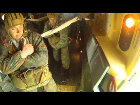 Видео: Камышинская 56 ОДШБр на прыжках.mpg