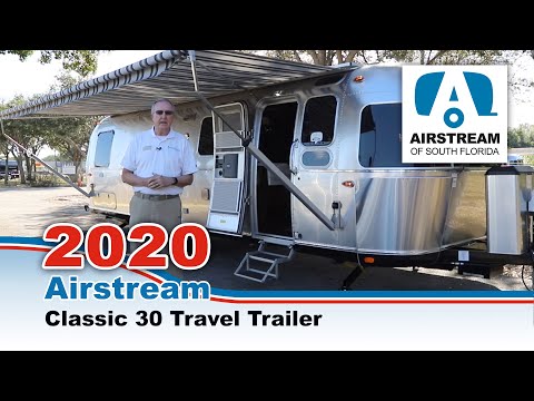 Видео: Обзор туристического прицепа Airstream 2020 Classic 30